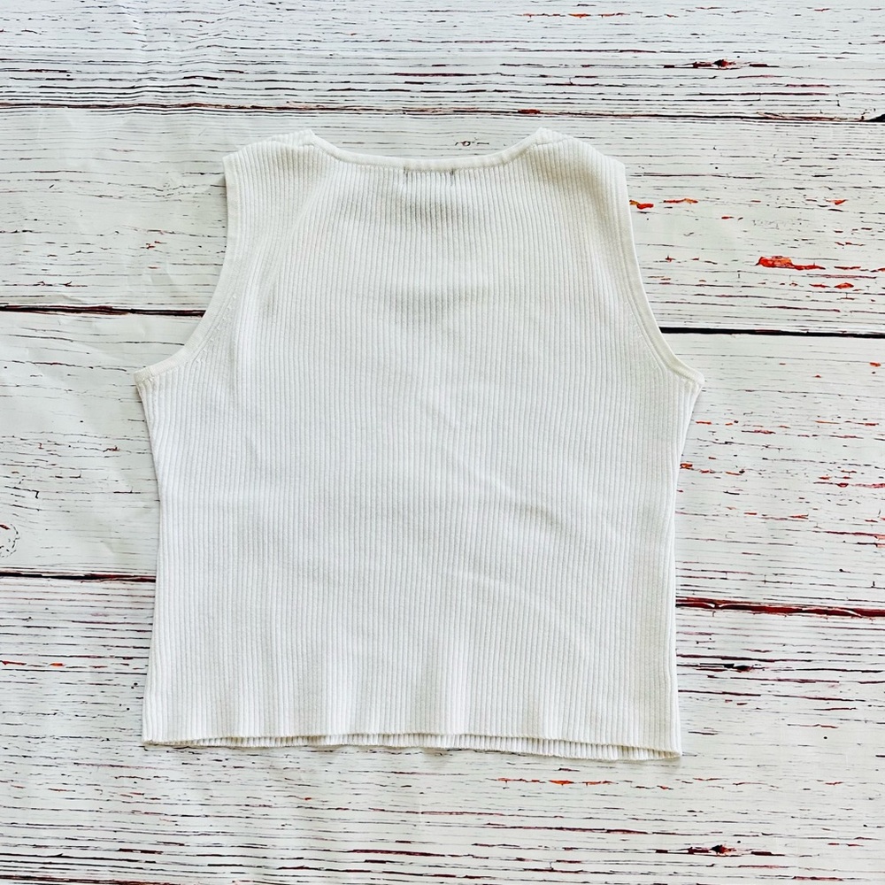 Women’s Knit Ribbed Tank Top! - Picture 2 of 4